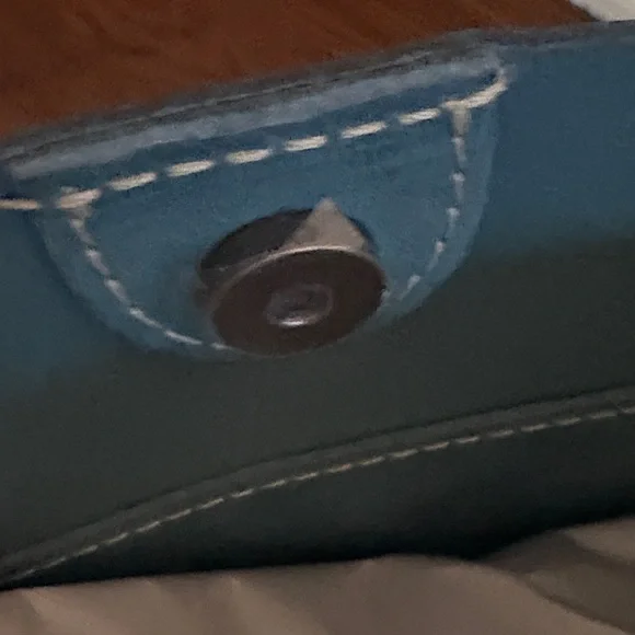 Portland Leather Teal Tote Bag - Picture 4 of 7